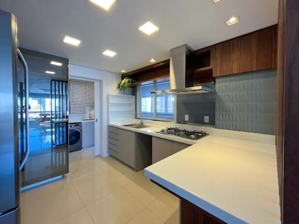 Apartamento, 4 quartos, 220 m² - Foto 1