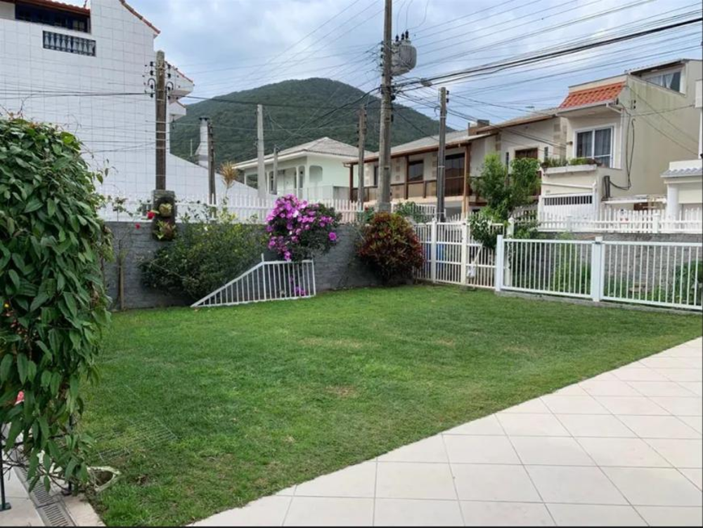 Casa à venda com 3 quartos, 305m² - Foto 12