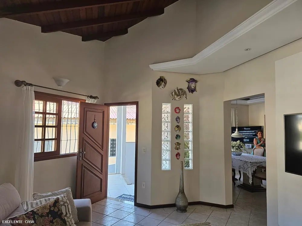 Casa, 3 quartos, 250 m² - Foto 11