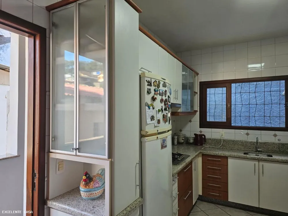 Casa, 3 quartos, 250 m² - Foto 10