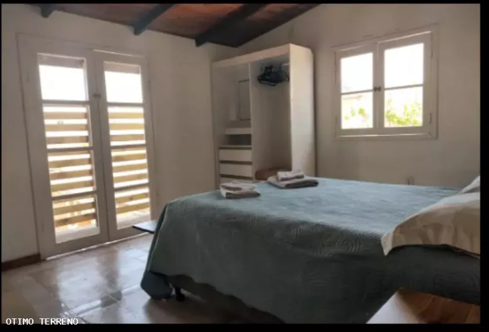 Casa à venda com 4 quartos, 226m² - Foto 3