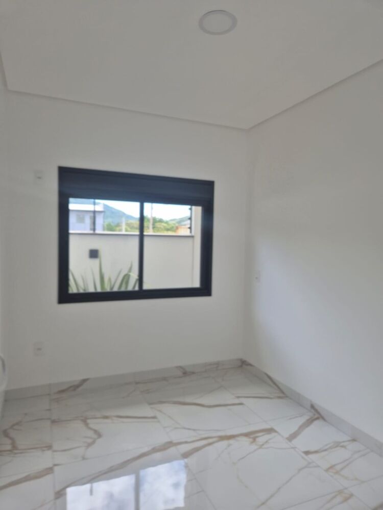Casa à venda com 3 quartos, 112m² - Foto 15