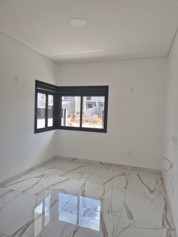 Casa à venda com 3 quartos, 112m² - Foto 16