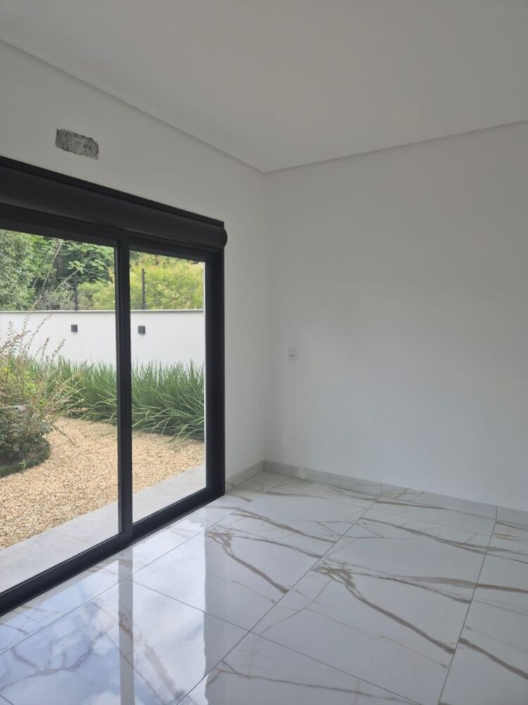 Casa à venda com 3 quartos, 112m² - Foto 18