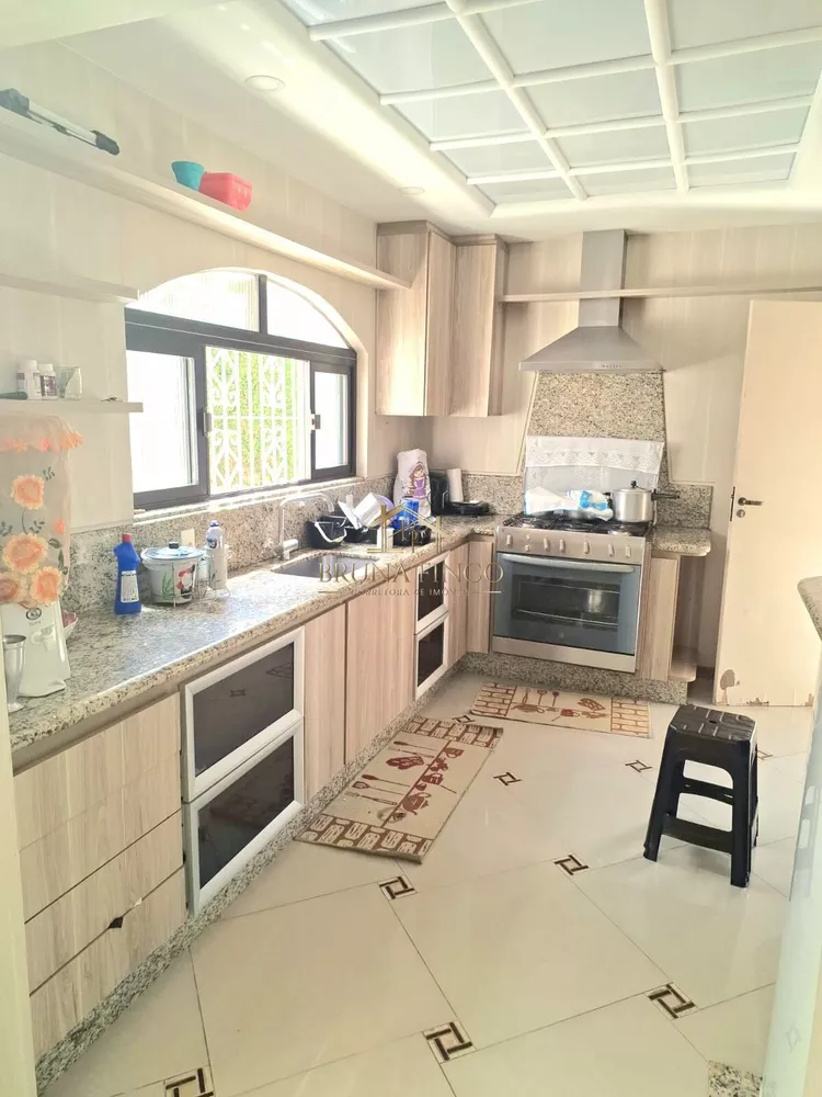 Sobrado, 4 quartos, 220 m² - Foto 1