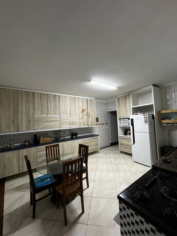 Sobrado, 3 quartos, 200 m² - Foto 4