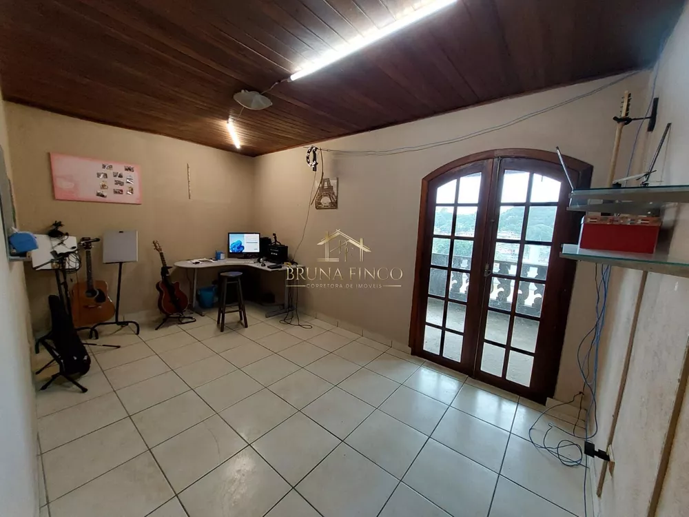 Casa, 4 quartos, 168 m² - Foto 3