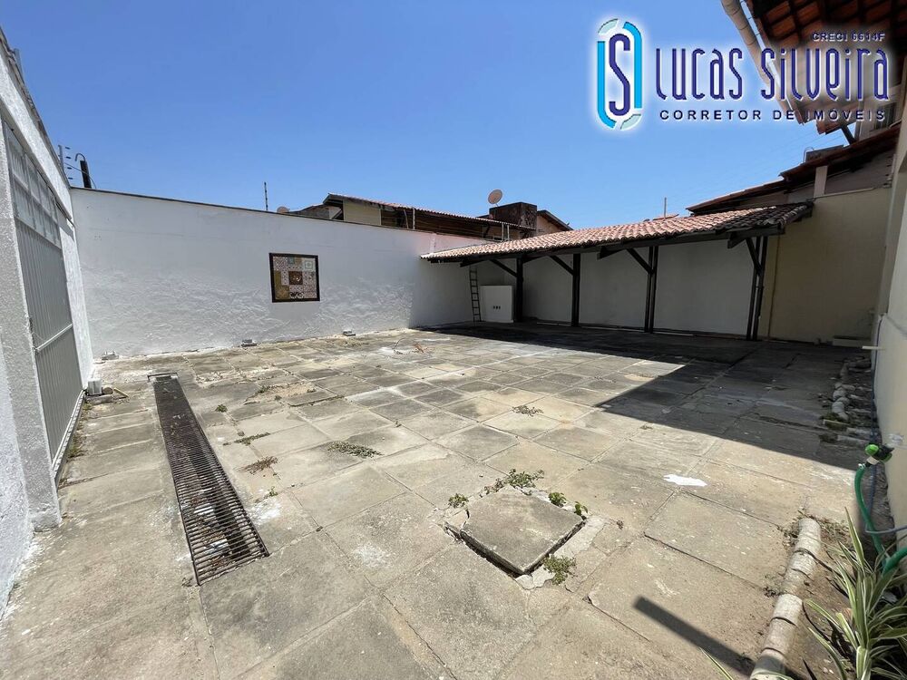 Casa à venda com 4 quartos, 350m² - Foto 48