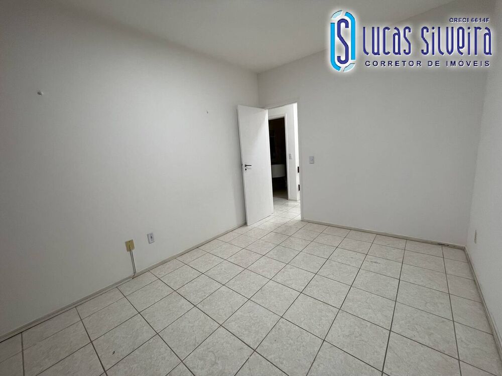 Casa à venda com 4 quartos, 350m² - Foto 17
