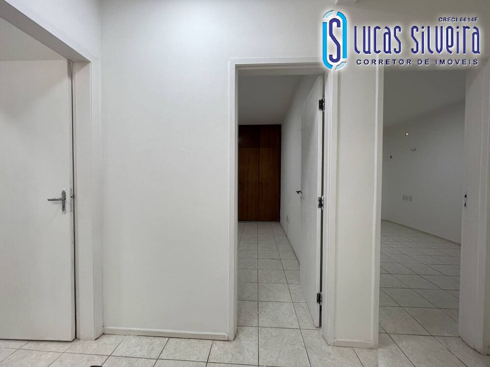 Casa à venda com 4 quartos, 350m² - Foto 16