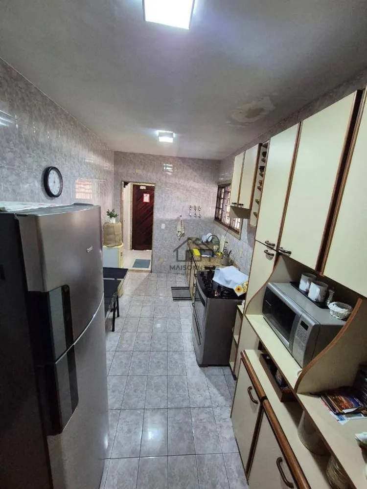 Casa, 3 quartos, 242 m² - Foto 16