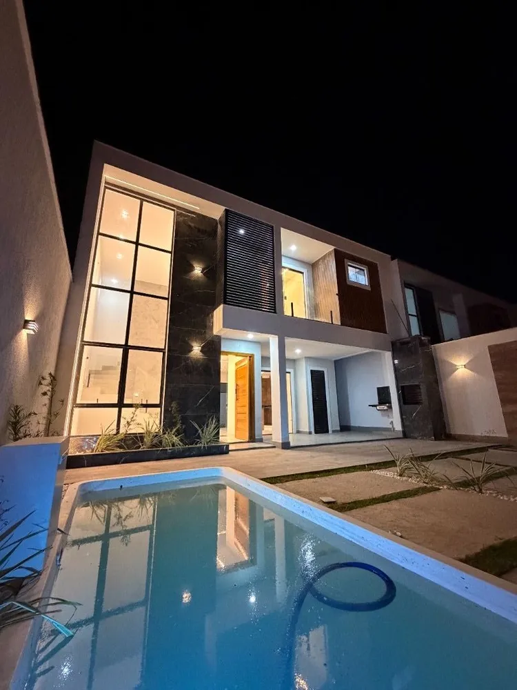 Casa, 4 quartos, 115 m² - Foto 1