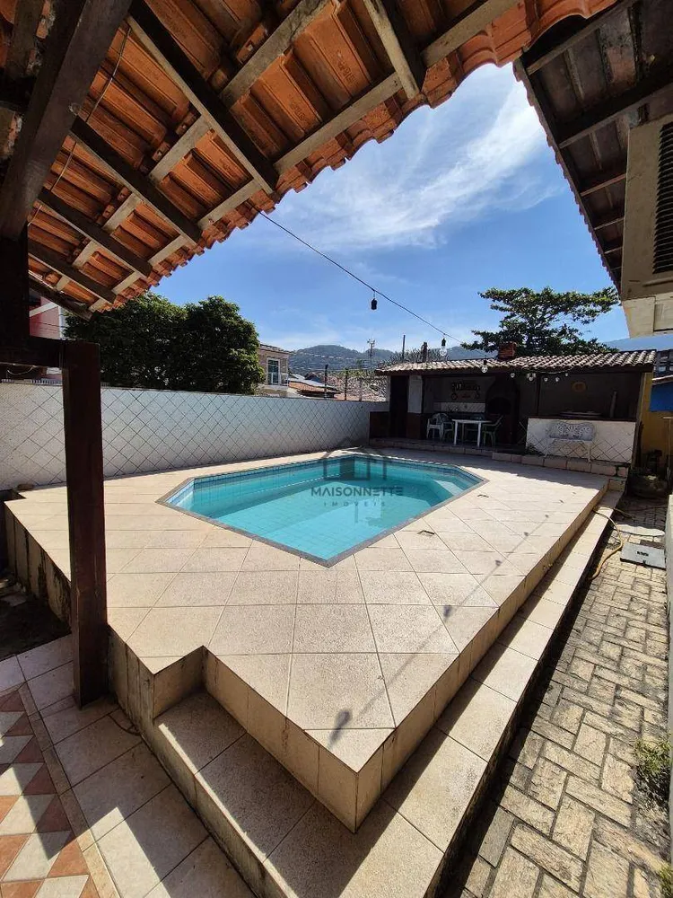 Casa, 3 quartos, 180 m² - Foto 2