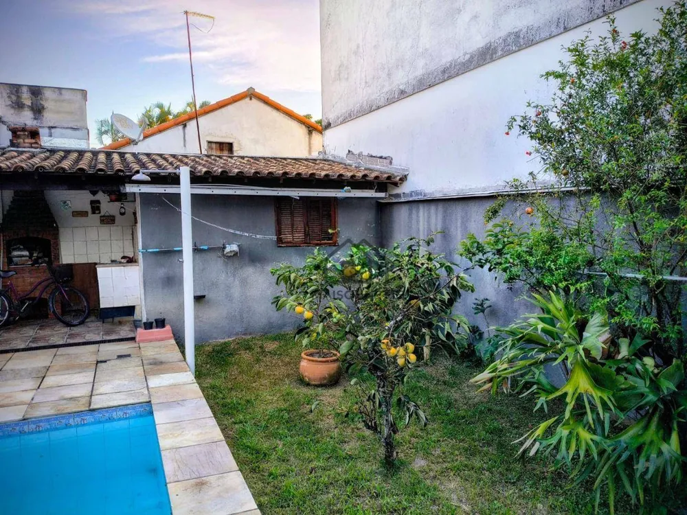 Casa, 3 quartos, 200 m² - Foto 9