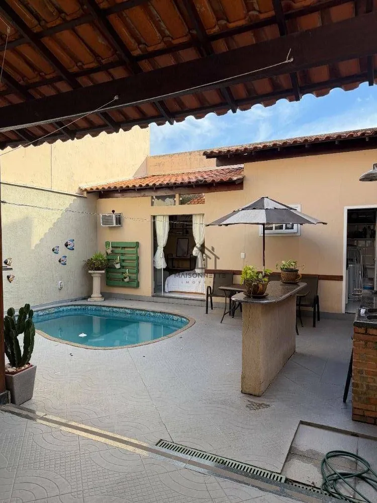 Casa, 4 quartos, 180 m² - Foto 2