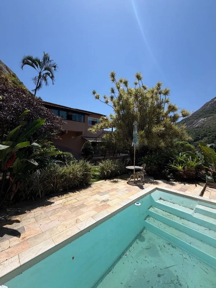 Casa, 4 quartos, 374 m² - Foto 1