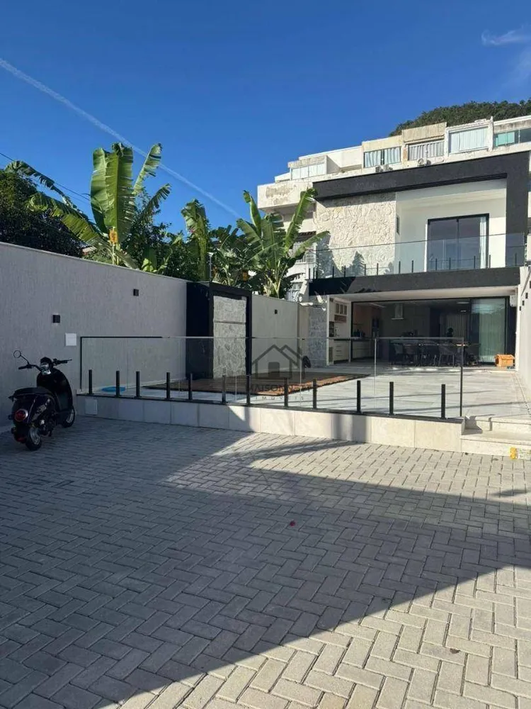 Casa, 4 quartos, 255 m² - Foto 11