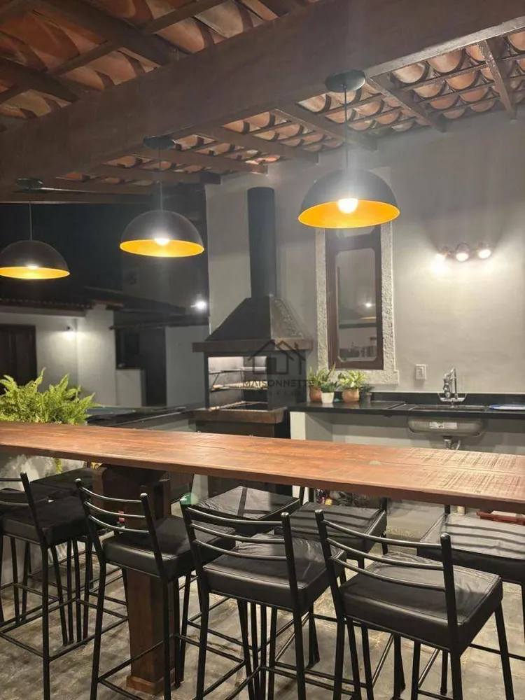 Casa, 6 quartos, 324 m² - Foto 3