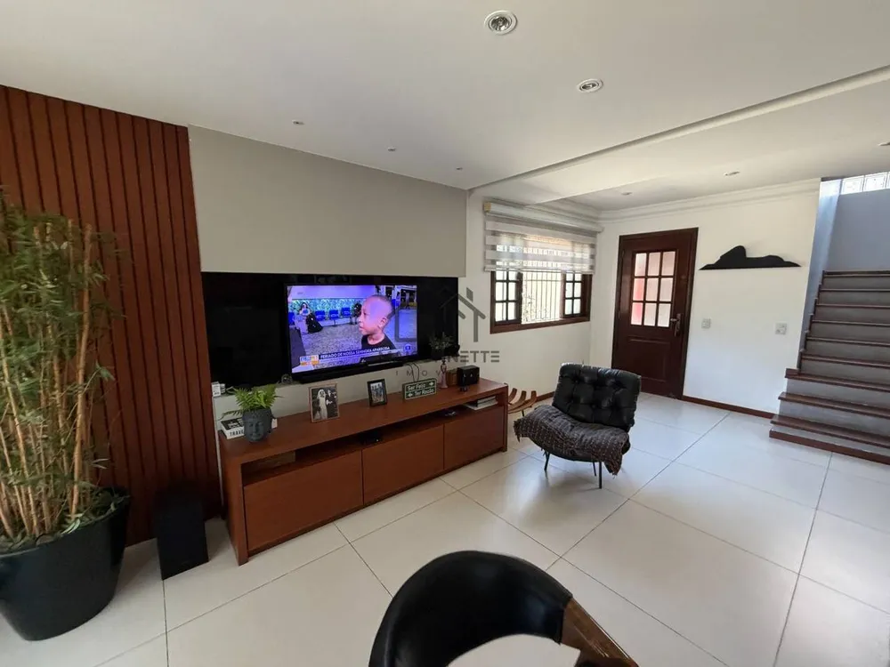 Casa, 4 quartos, 220 m² - Foto 6