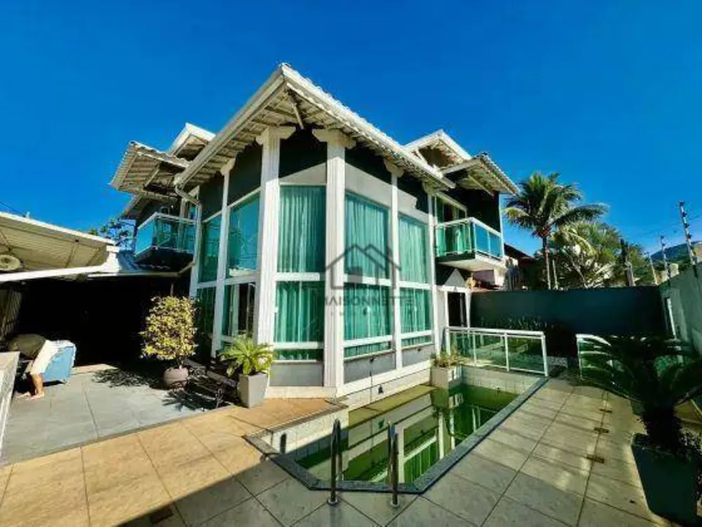 Casa, 4 quartos, 270 m² - Foto 1