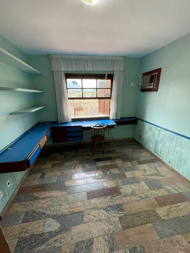 Casa, 4 quartos, 300 m² - Foto 26