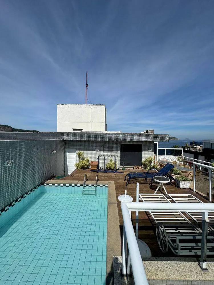 Cobertura, 3 quartos, 250 m² - Foto 1