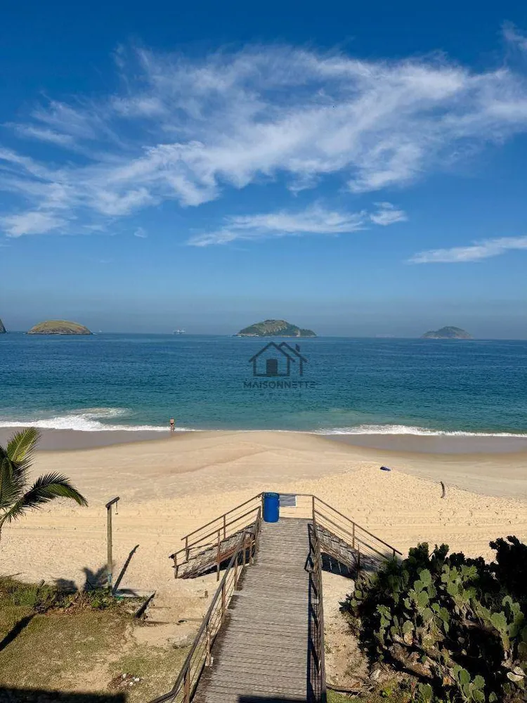 Casa, 6 quartos, 360 m² - Foto 4