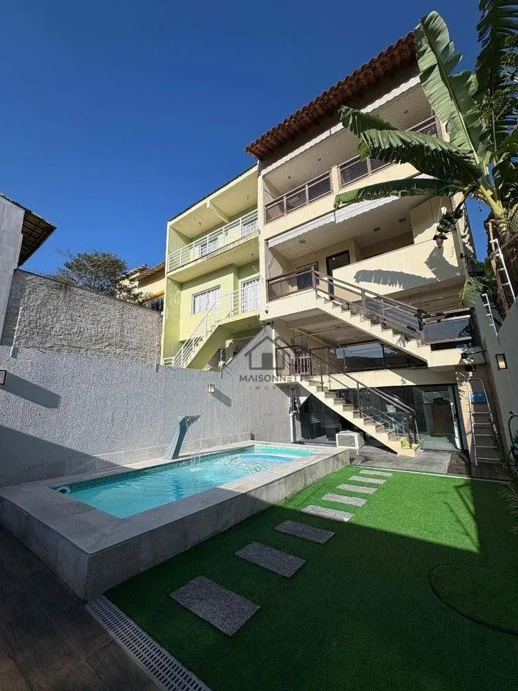 Casa, 3 quartos, 289 m² - Foto 1