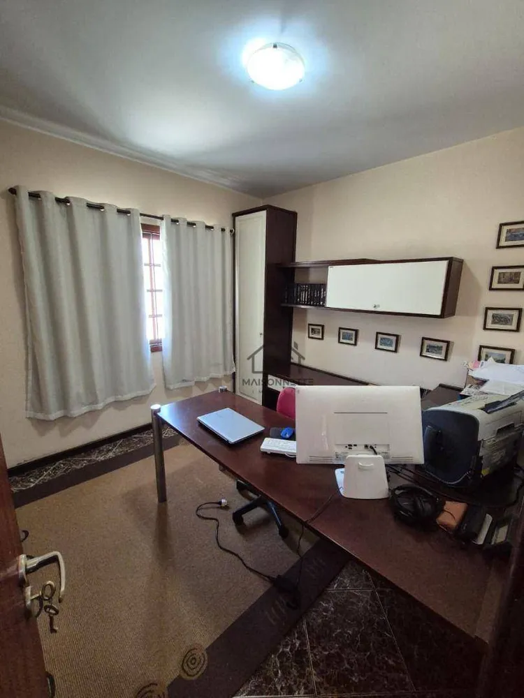 Casa, 4 quartos, 220 m² - Foto 33