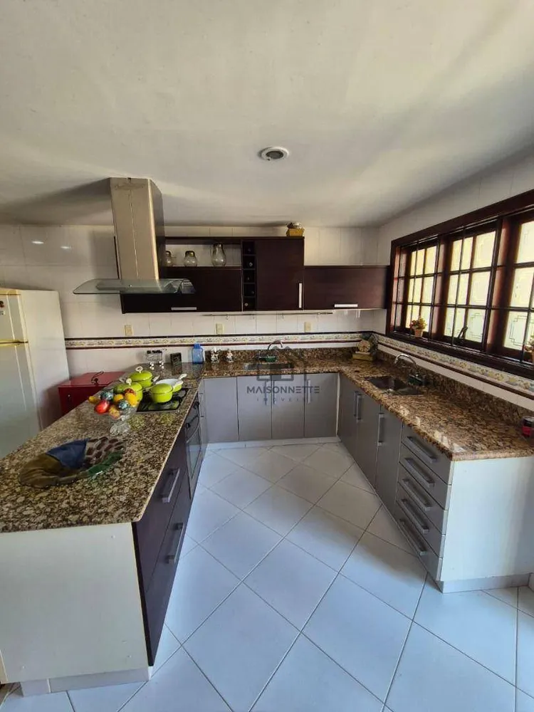 Casa, 4 quartos, 220 m² - Foto 26
