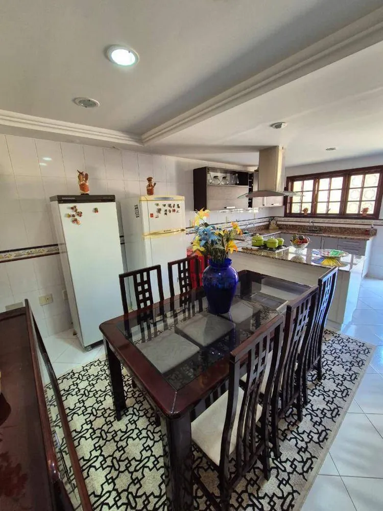 Casa, 4 quartos, 220 m² - Foto 27