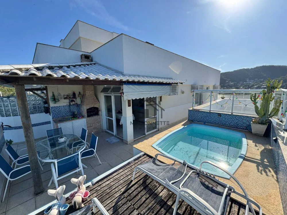 Cobertura, 3 quartos, 180 m² - Foto 1
