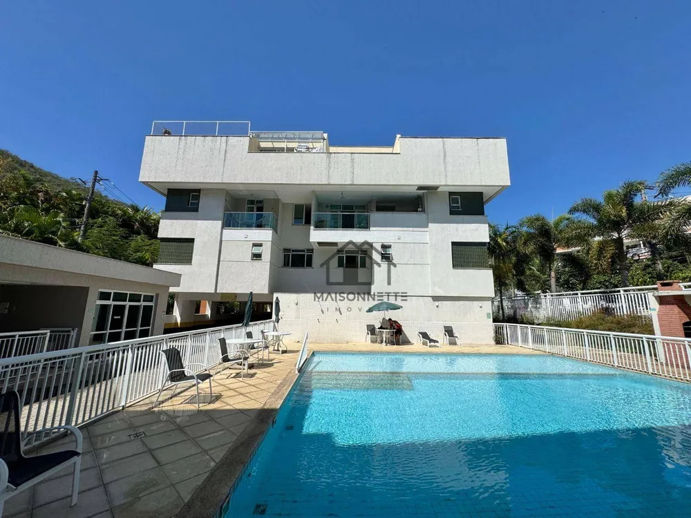 Cobertura, 3 quartos, 214 m² - Foto 1