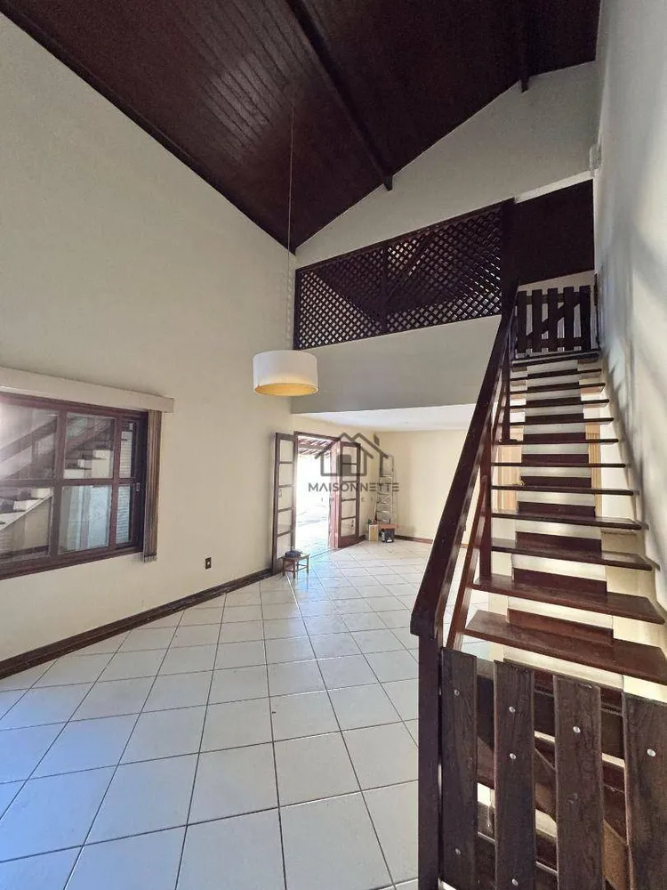 Casa, 3 quartos, 224 m² - Foto 9