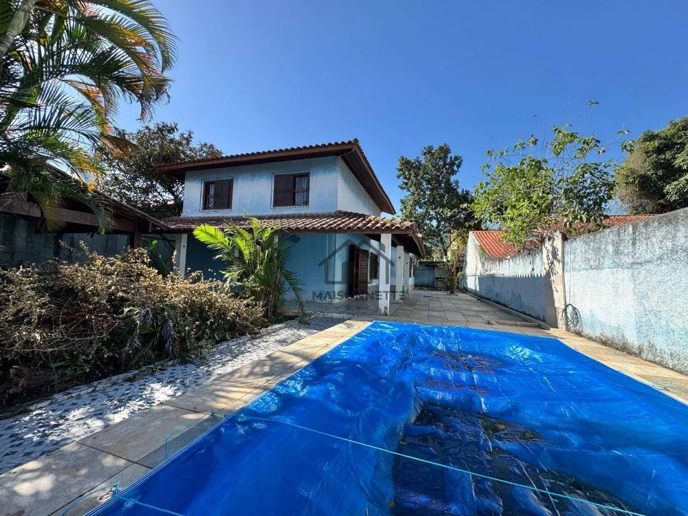 Casa, 3 quartos, 224 m² - Foto 1