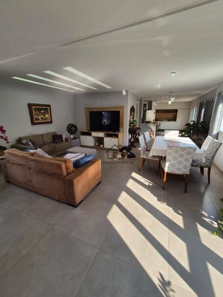 Casa, 5 quartos, 350 m² - Foto 22