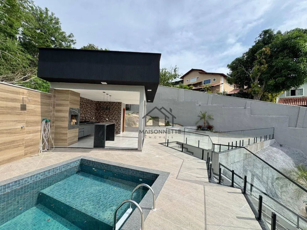 Casa, 5 quartos, 292 m² - Foto 1