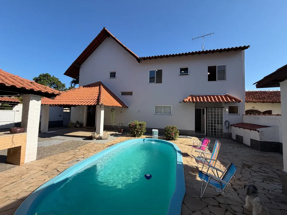 Casa, 4 quartos, 140 m² - Foto 1