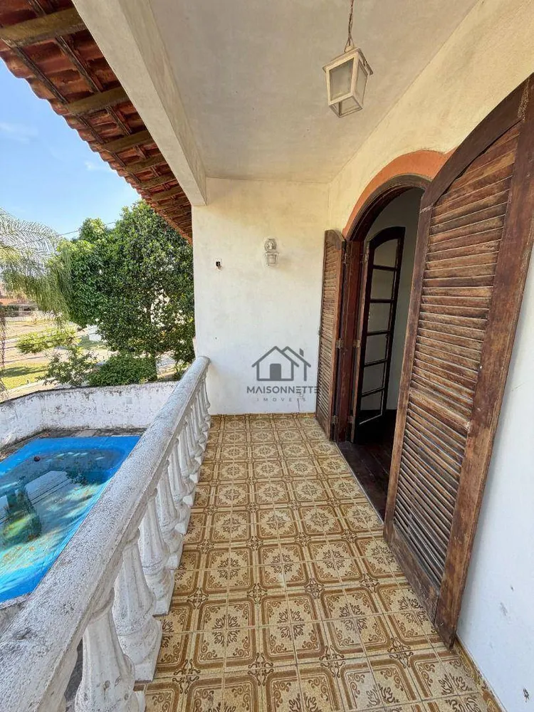 Casa, 6 quartos, 325 m² - Foto 2