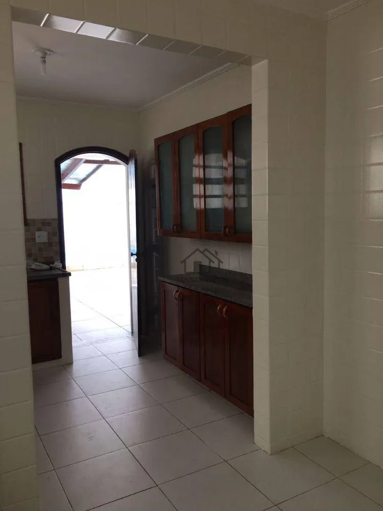 Casa, 5 quartos, 300 m² - Foto 9