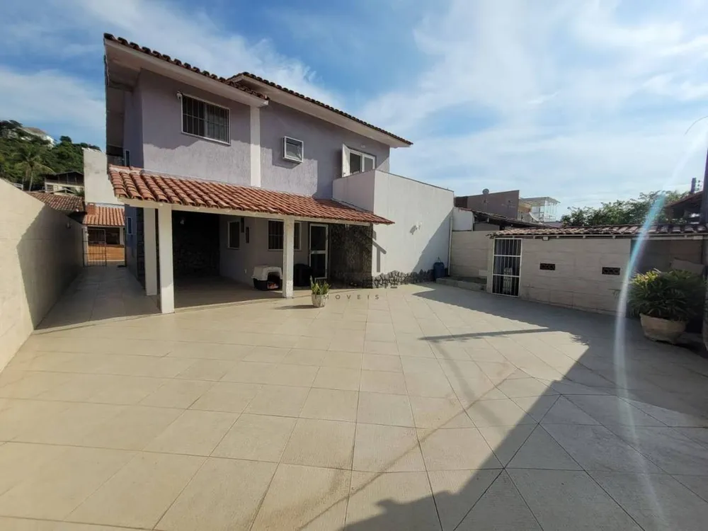 Casa, 5 quartos, 218 m² - Foto 4