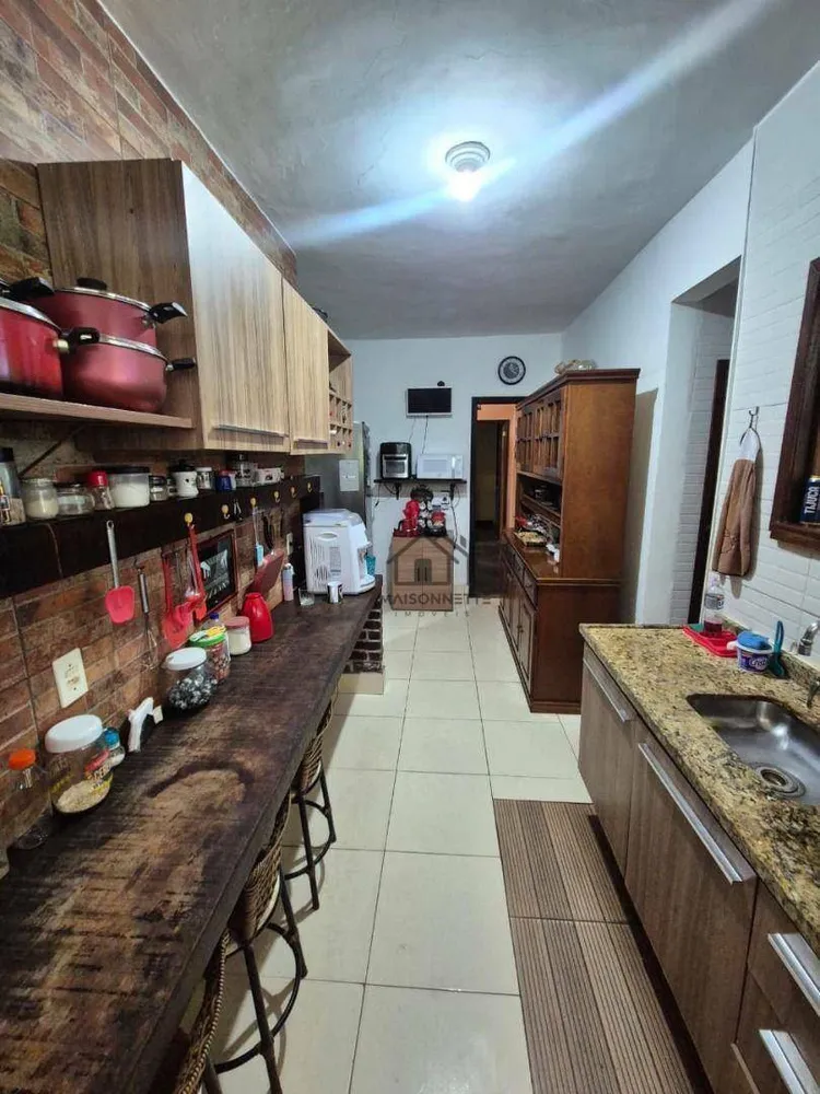 Casa, 3 quartos, 239 m² - Foto 9