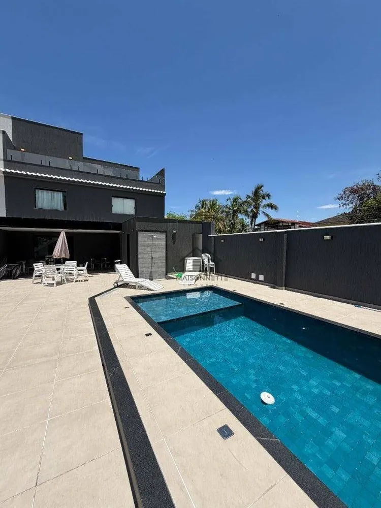 Casa, 5 quartos, 250 m² - Foto 1