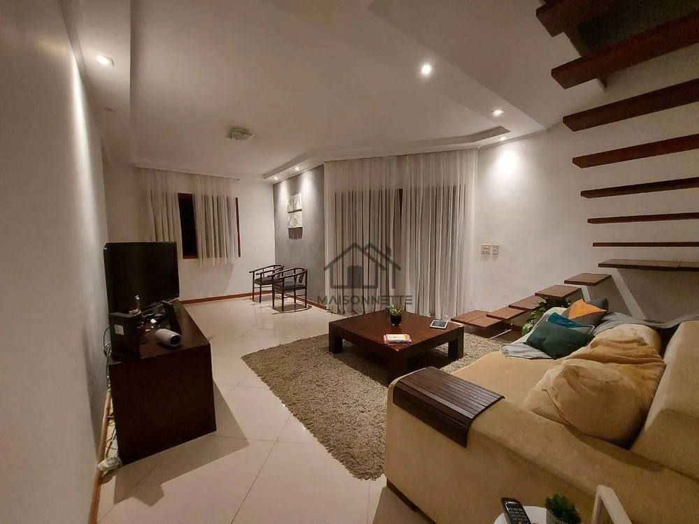 Casa, 4 quartos, 300 m² - Foto 31