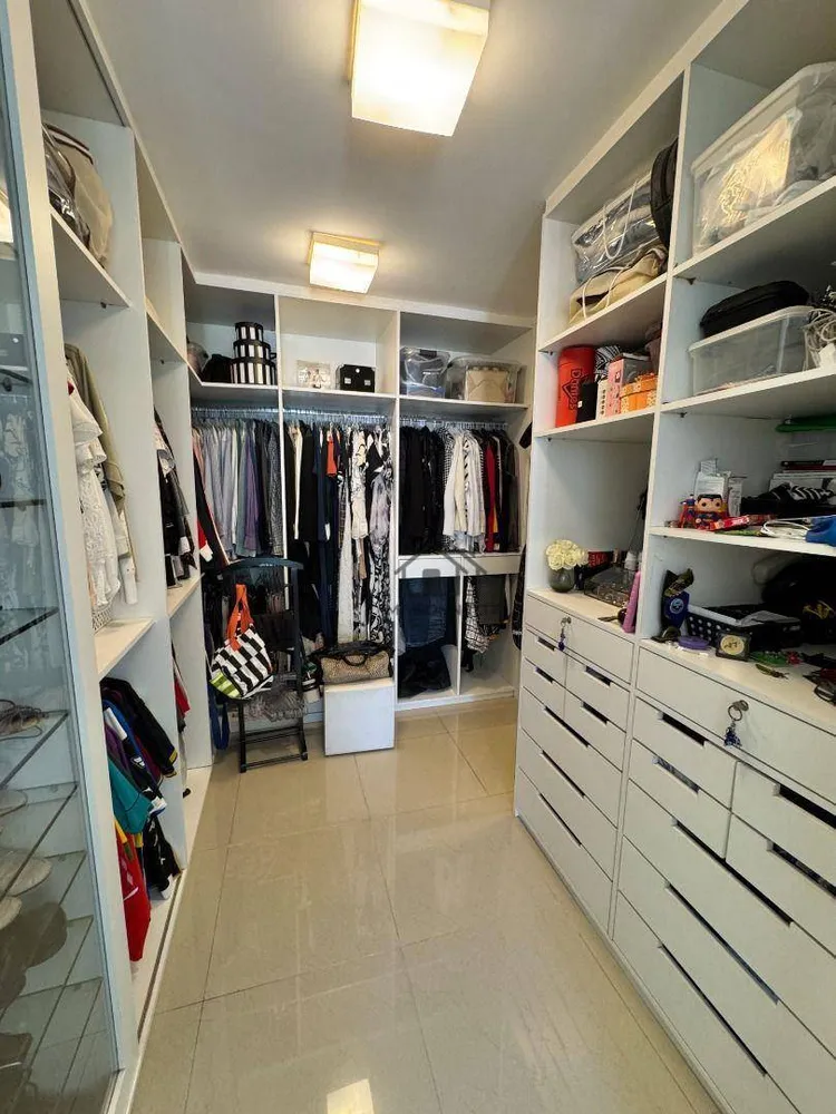 Apartamento, 3 quartos, 196 m² - Foto 12