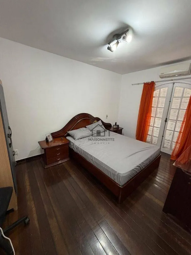 Casa, 4 quartos, 250 m² - Foto 13