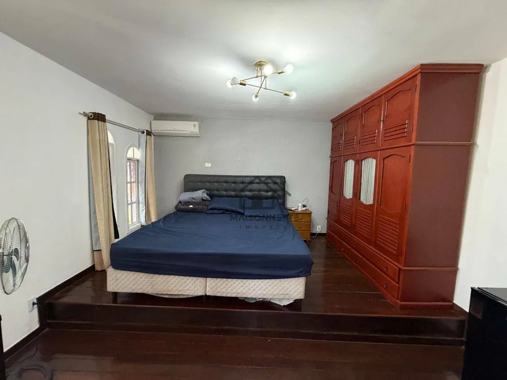 Casa, 4 quartos, 250 m² - Foto 9