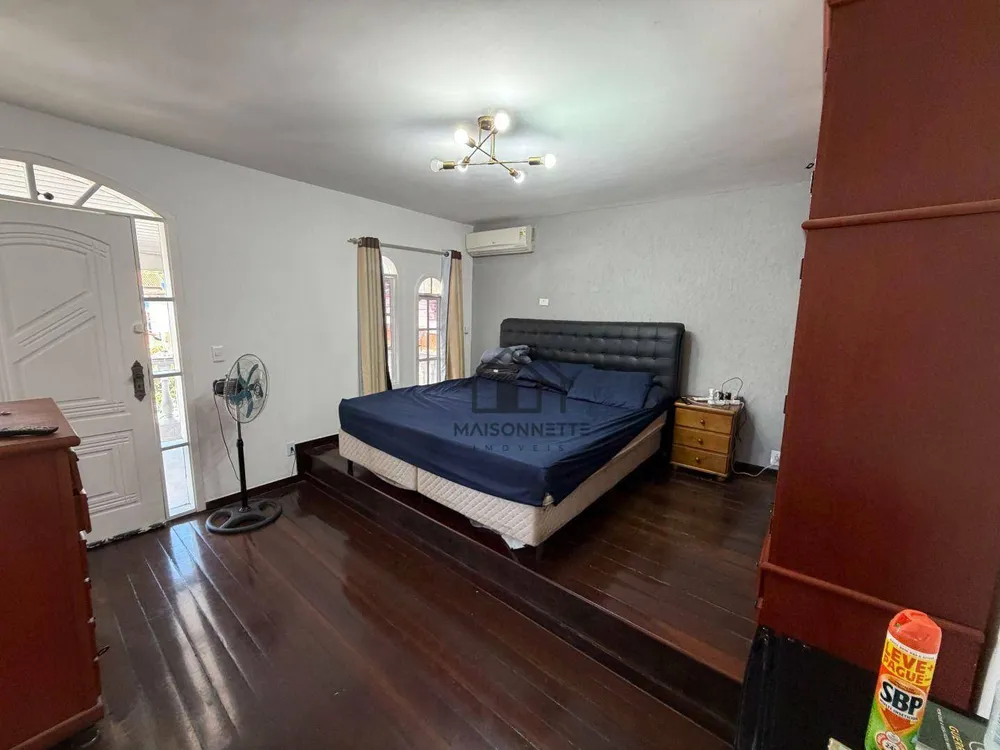 Casa, 4 quartos, 250 m² - Foto 8