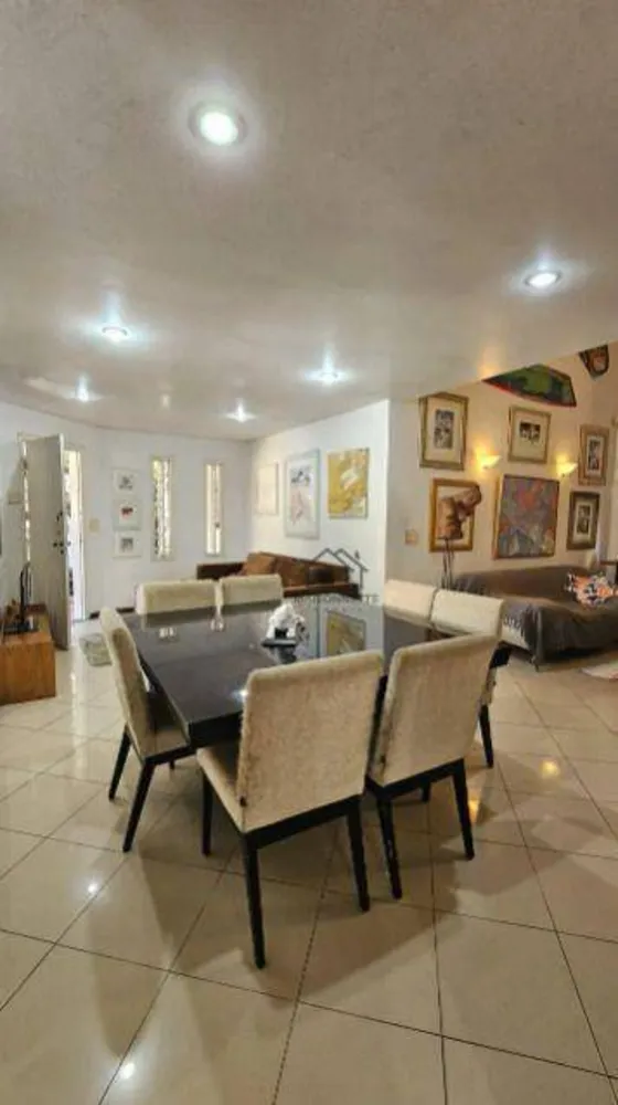 Casa, 3 quartos, 246 m² - Foto 8
