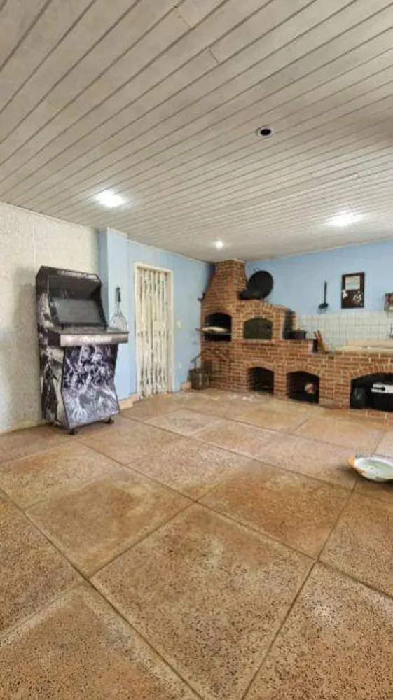 Casa, 3 quartos, 246 m² - Foto 4
